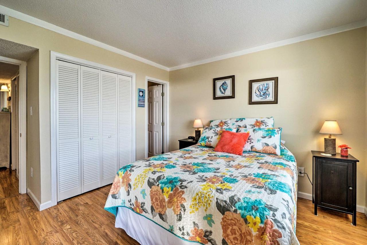 Breezy Beach Retreat With 180-Degree Ocean Views! Daire Carolina Beach Dış mekan fotoğraf